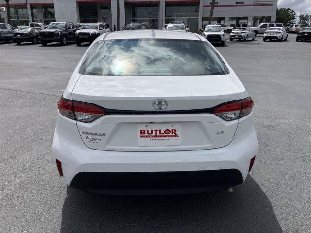 Certified 2025 Toyota Corolla LE w/ Convenience Package FWD image 4