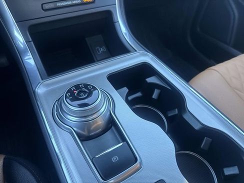 Certified 2024 Ford Edge Titanium w/ Titanium Elite Package image 33