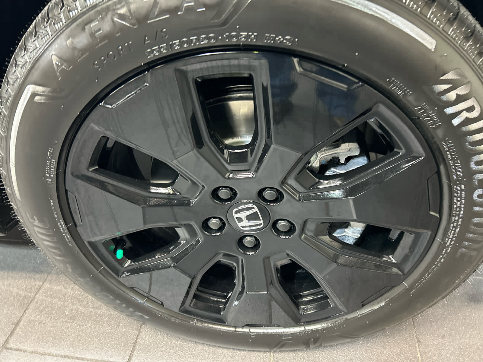 New 2026 Honda Pilot Black Edition image 4