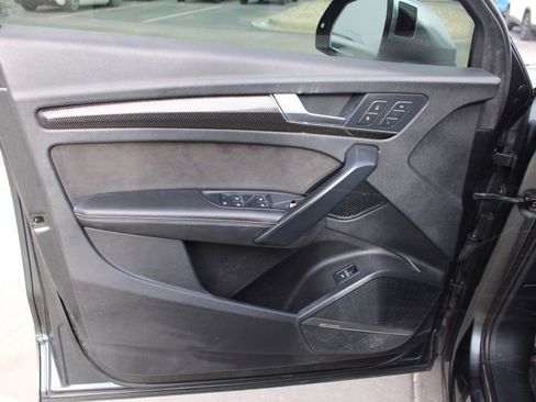 Used 2018 Audi SQ5 Premium Plus w/ S Sport Package image 18