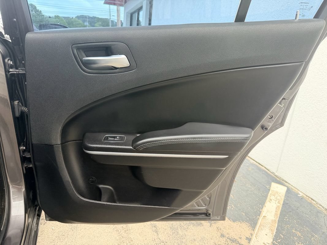 Used 2021 Dodge Charger SXT w/ Leather Interior Group RWD image 24