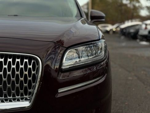 Certified 2023 Lincoln Nautilus AWD w/ Premium Package image 9