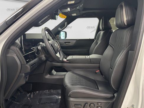Used 2026 INFINITI QX80 Autograph w/ Premium Cargo Package AWD/4WD image 9