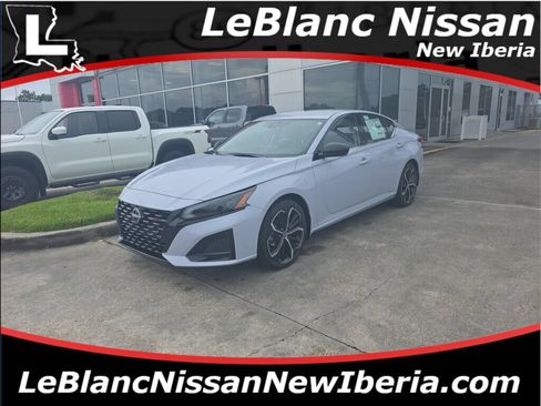New 2026 Nissan Altima 2.5 SR FWD image 1