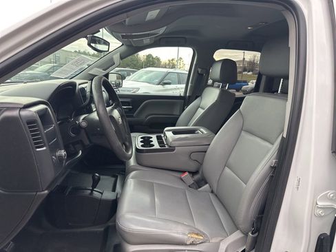 Used 2018 Chevrolet Silverado 1500 W/T w/ Trailering Package image 15