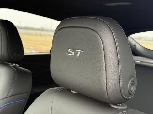 New 2026 Buick Envista Sport Touring image 19