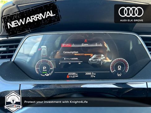 Used 2022 Audi e-tron Premium Plus w/ Premium Plus Package image 10