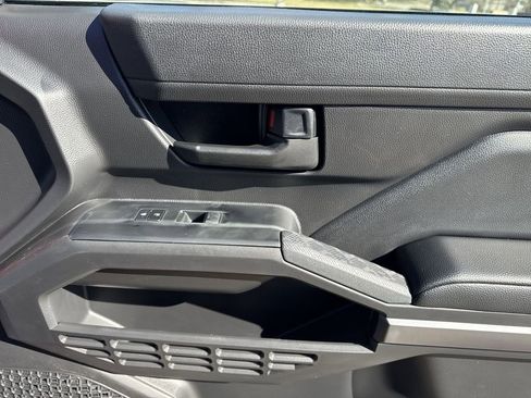 New 2026 Toyota Tacoma SR5 image 32