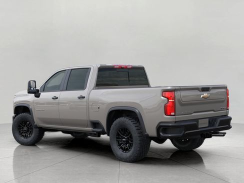 Used 2026 Chevrolet Silverado 2500 ZR2 w/ Snow Plow Prep/Camper Package AWD/4WD image 3