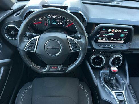 Used 2018 Chevrolet Camaro SS image 15