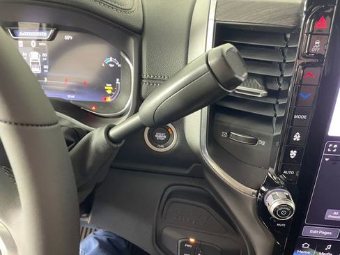 New 2026 RAM 3500 Laramie AWD/4WD image 9