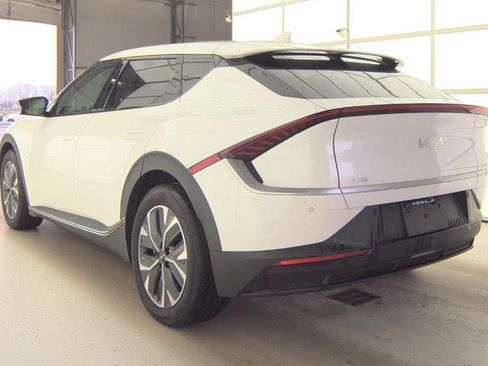 Used 2024 Kia EV6 Light image 8