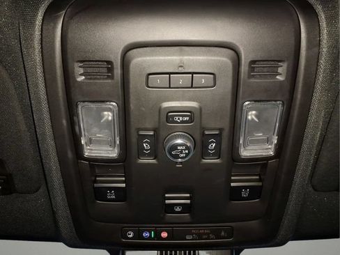 Used 2023 Chevrolet Tahoe LT w/ Luxury Package AWD/4WD image 28