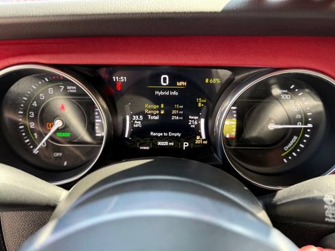 Used 2023 Jeep Wrangler Unlimited Rubicon 4xe AWD/4WD image 15
