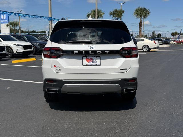 New 2026 Honda Pilot Touring image 5