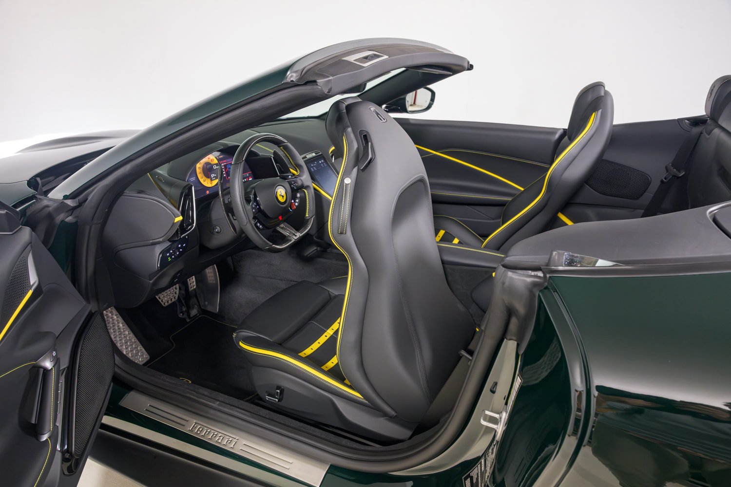 Used 2025 Ferrari Roma Spider RWD image 30