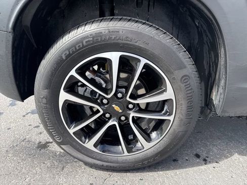 Used 2025 Chevrolet TrailBlazer LT AWD/4WD image 9