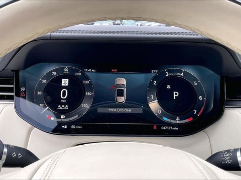Used 2023 Land Rover Range Rover Autobiography image 21