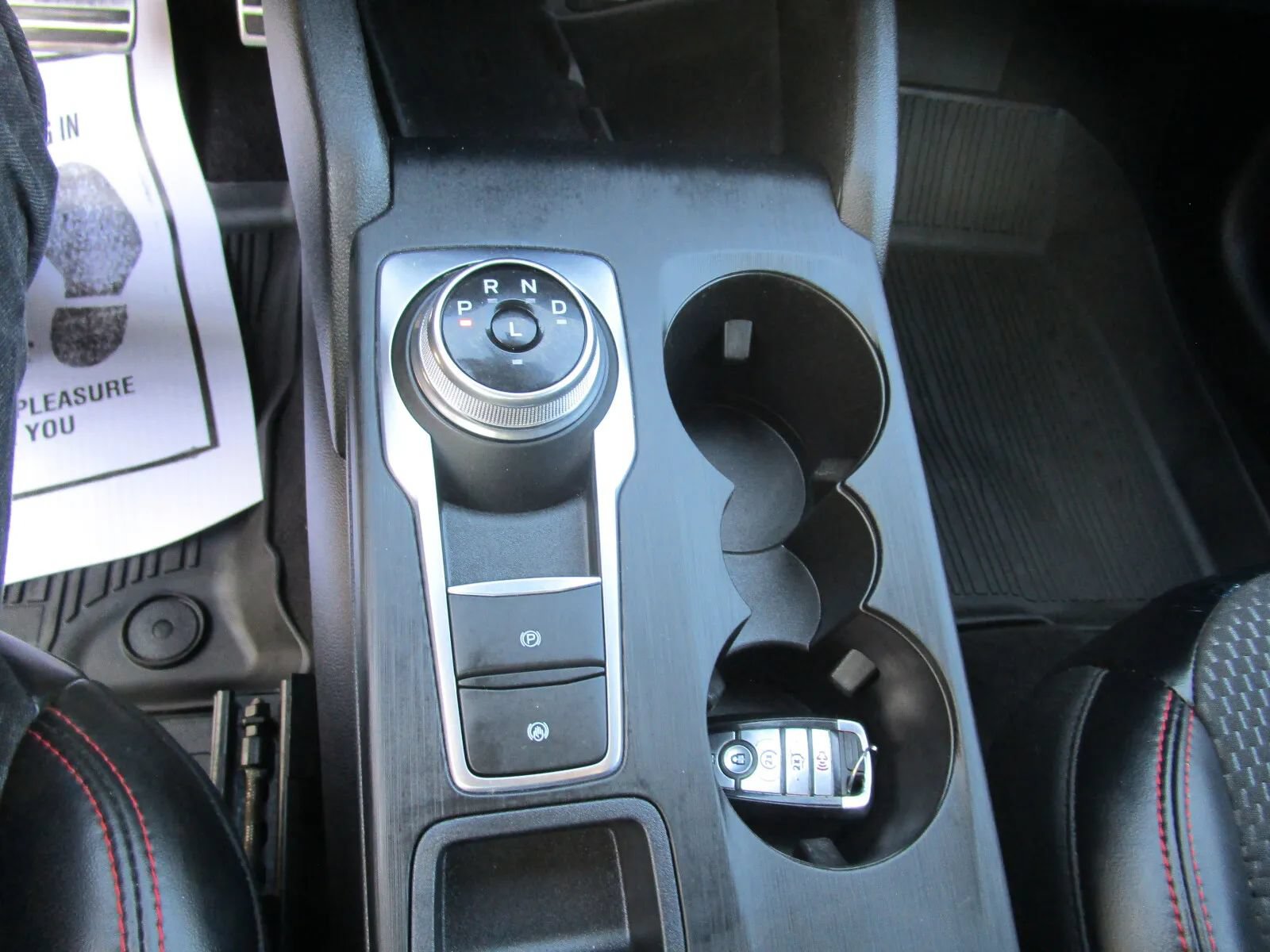 Used 2024 Ford Escape ST-Line Select w/ Tech Pack #2 AWD/4WD image 18