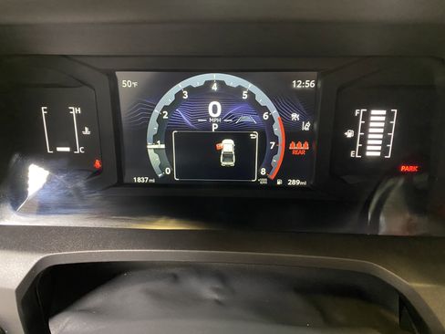 Used 2025 Toyota Tacoma SR5 image 37