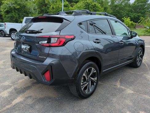 Used 2024 Subaru Crosstrek 2.0i Premium AWD/4WD image 5