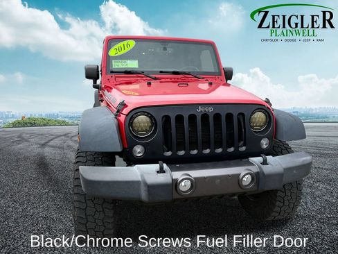 Used 2016 Jeep Wrangler Unlimited Sport AWD/4WD image 8