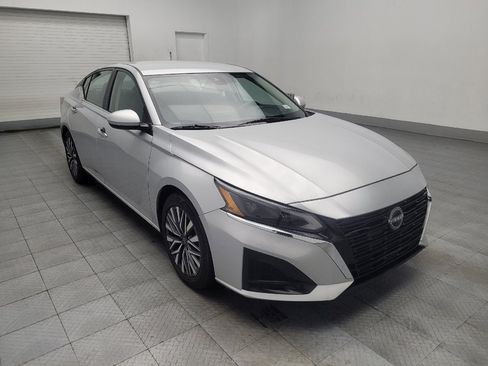 Used 2023 Nissan Altima 2.5 SV image 13