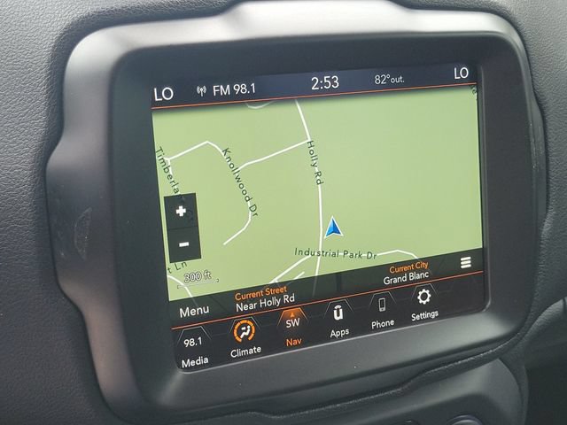 Used 2023 Jeep Renegade Latitude AWD/4WD image 16