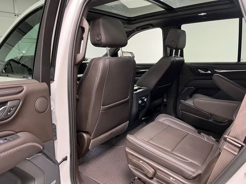 Used 2023 GMC Yukon Denali image 40
