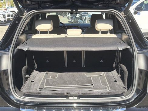 Used 2025 Mercedes-Benz GLA 250 image 26