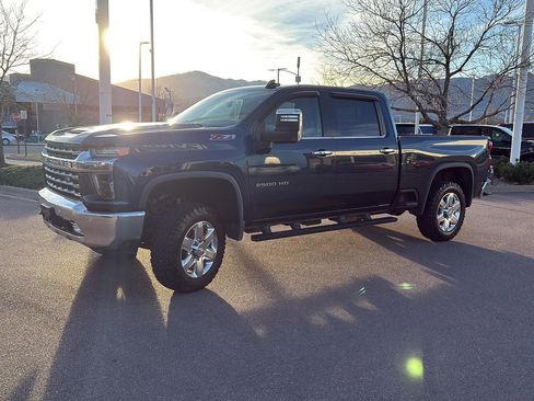 Used 2020 Chevrolet Silverado 2500 LTZ image 3