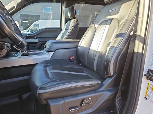 Used 2018 Ford F150 Platinum w/ Equipment Group 701A Luxury image 15