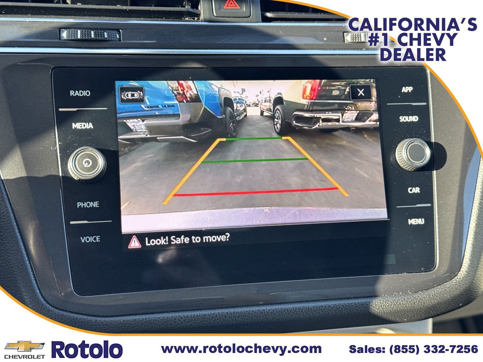 Used 2022 Volkswagen Tiguan SE AWD/4WD image 16