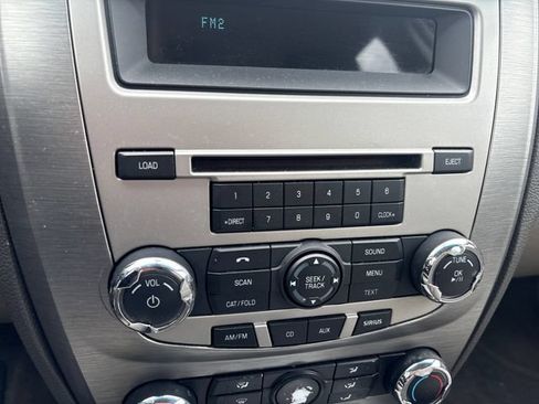 Used 2011 Ford Fusion SE w/ 201A Rapid Spec Order Code FWD image 18