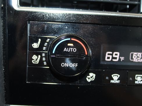 Used 2023 Nissan Armada Platinum w/ Captain's Chairs Package RWD image 56