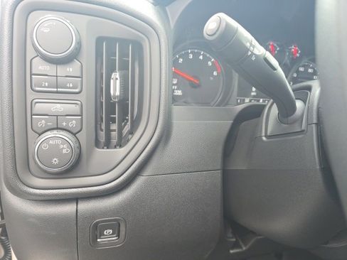 New 2026 Chevrolet Silverado 1500 Custom Trail Boss w/ LPO, Dark Essentials Package image 15