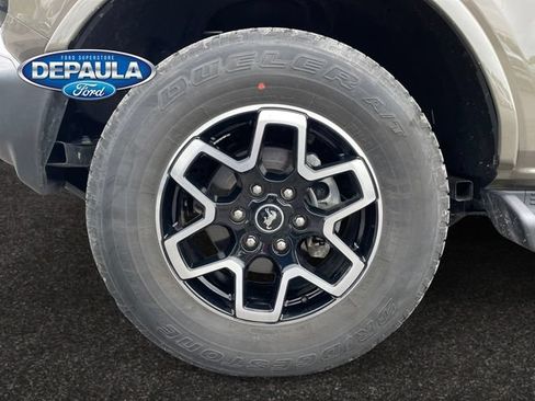 Used 2025 Ford Bronco Outer Banks AWD/4WD image 18