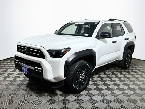 Certified 2025 Toyota 4Runner SR5 AWD/4WD image 3