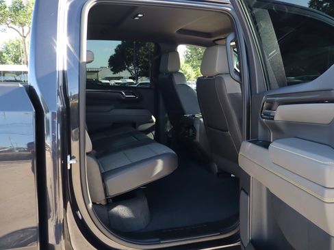 Used 2023 Chevrolet Silverado 1500 ZR2 AWD/4WD image 29