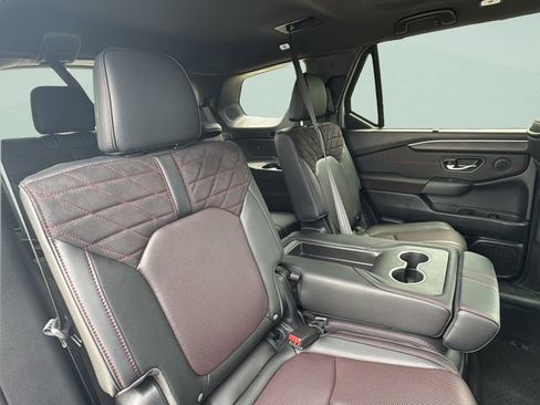Certified 2026 Honda Pilot Black Edition image 22