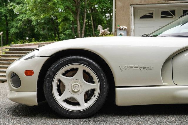 Used 1996 Dodge Viper RT/10 RWD image 4