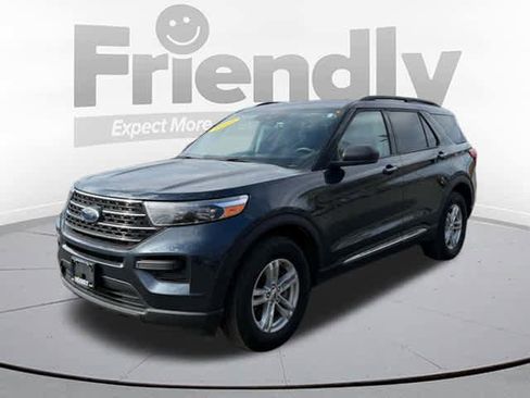 Used 2022 Ford Explorer XLT w/ Class IV Trailer Tow Package image 9