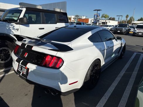 Used 2019 Ford Mustang Shelby GT350R w/ GT350R Equipment Group 920A image 2