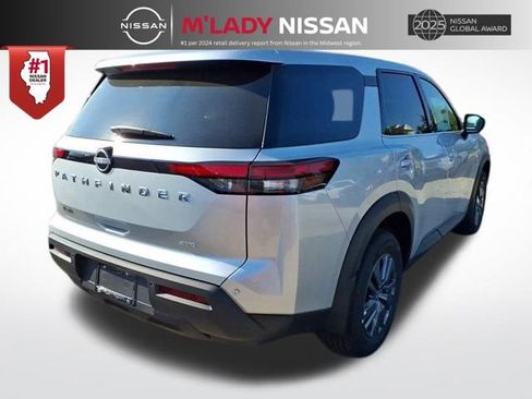 New 2025 Nissan Pathfinder S w/ Cargo Package image 7
