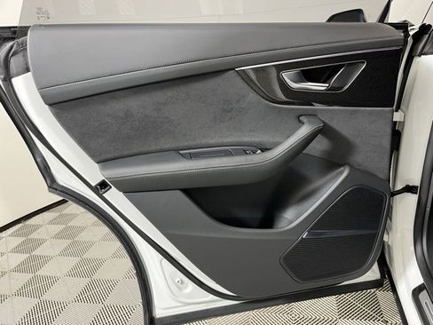 Used 2023 Audi SQ8 Prestige image 22