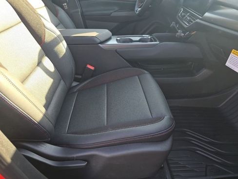 New 2026 Chevrolet Equinox EV RS FWD image 22