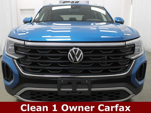 Used 2024 Volkswagen Atlas Cross Sport SE image 3