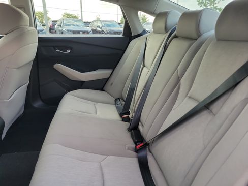 Certified 2023 Honda Accord EX image 12