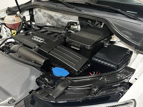 Used 2017 Audi Q3 2.0T Premium FWD image 16