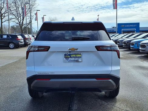 Used 2026 Chevrolet Equinox LT image 5